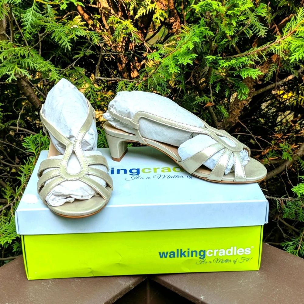 Walking Cradles Leandra Gold Spark